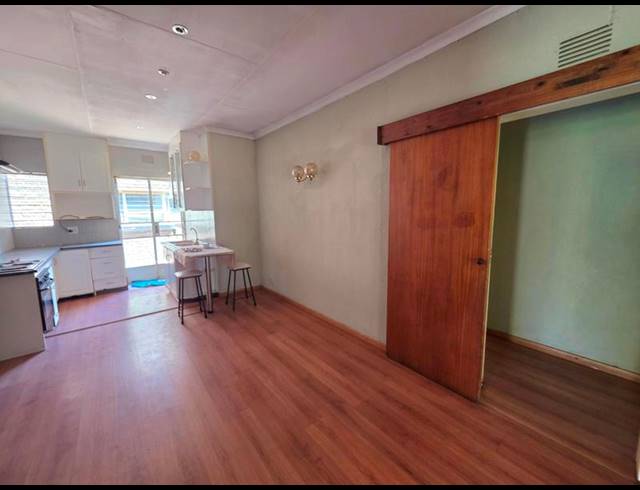 5 BEDROOM HOUSE FOR SALE IN FREEWAY PARK